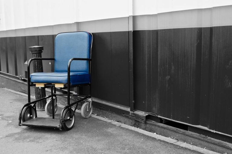 Unapređivanje infrastrukture za pružanje socijalnih usluga u zajednici osobama s invaliditetom kao podrška procesu deinstitucionalizacije
