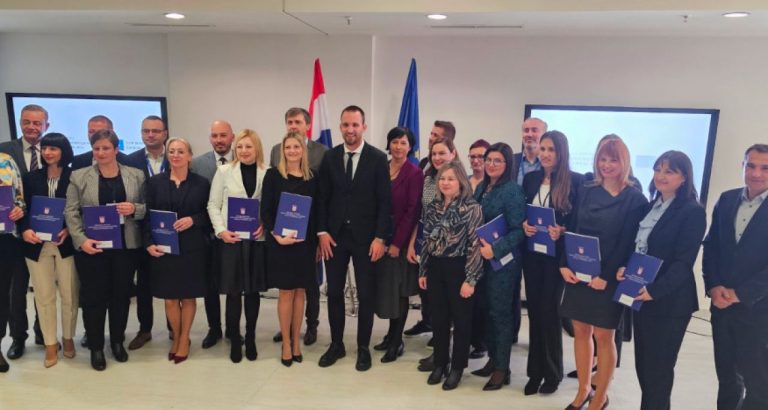 Konferencija „Dani regionalnoga razvoja i EU fondova“ posve-ena 10 godina hrvatskog članstva u Europskoj uniji i uspješnim EU projektima