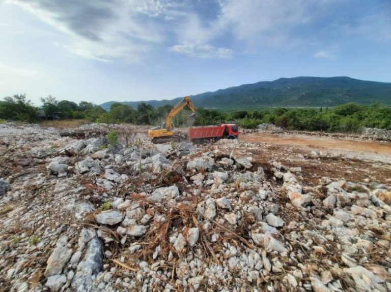 Žestoki radovi u kamenom “živcu” Vučevice – Izgradnja Nastavnog regionalnog središta za osposobljavanje operativnih snaga sustava vatrogastva