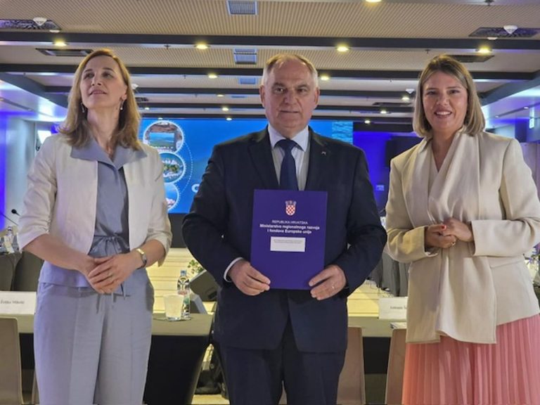 Splitsko-dalmatinskoj županiji te gradovima i op-inama dodijeljeno 27 ugovora vrijednih gotovo 1,9 milijuna eura